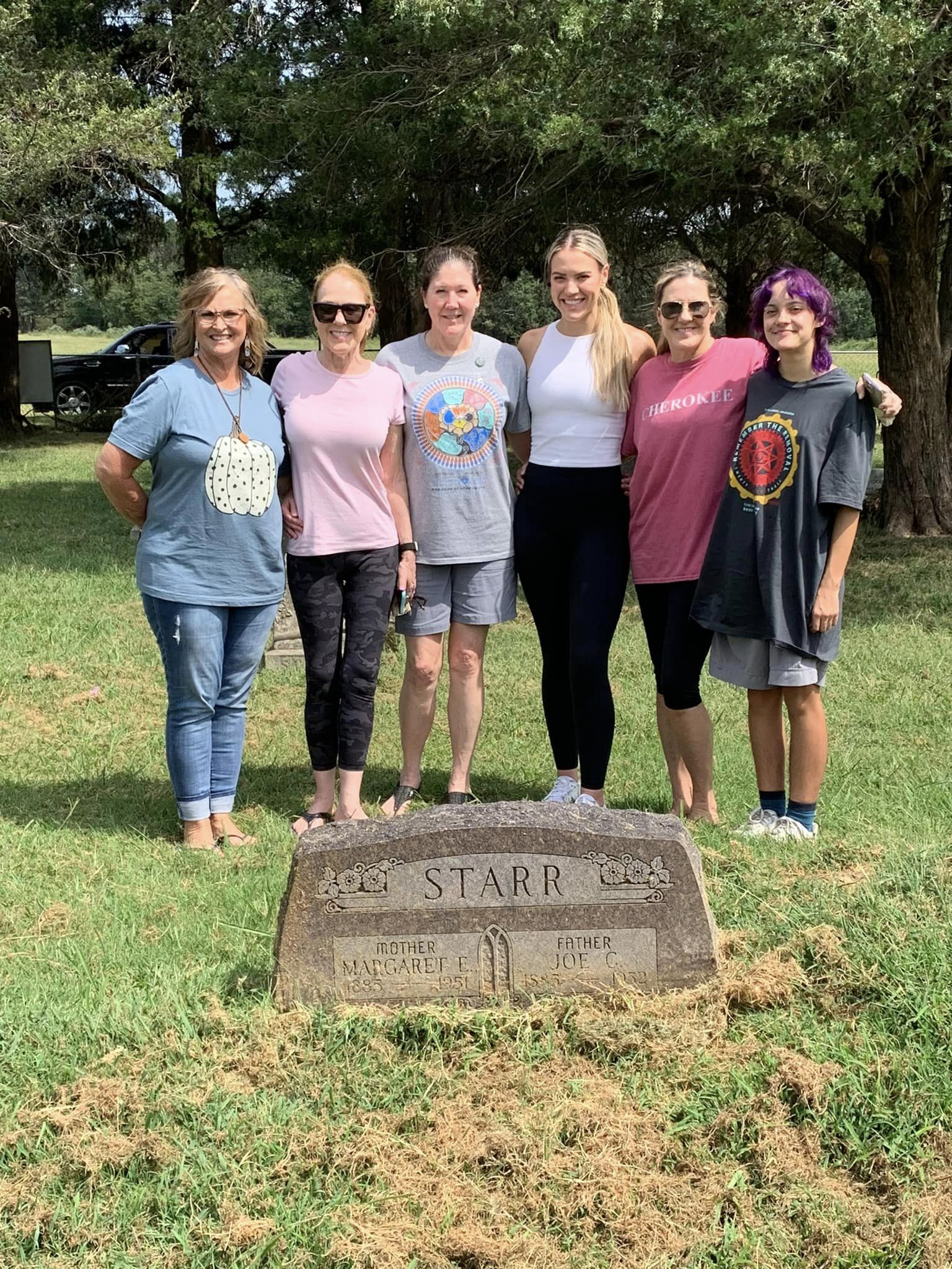 No photo description available.